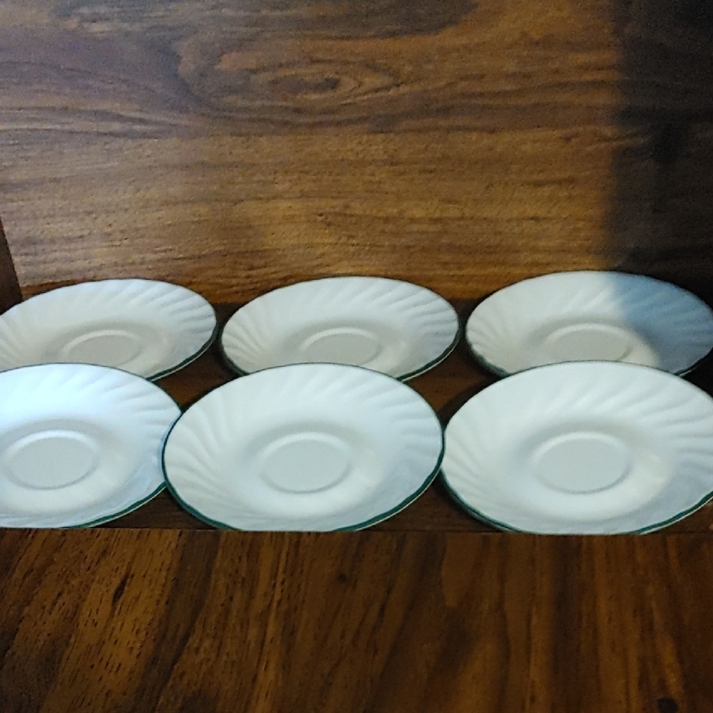 👌Free Add On Set of 6 Corelle White and Green Saucer Plates